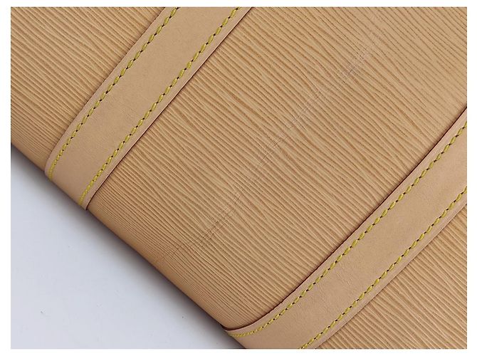 Louis Vuitton borsa da viaggio Keepall 45 Epi Beige - vista 6