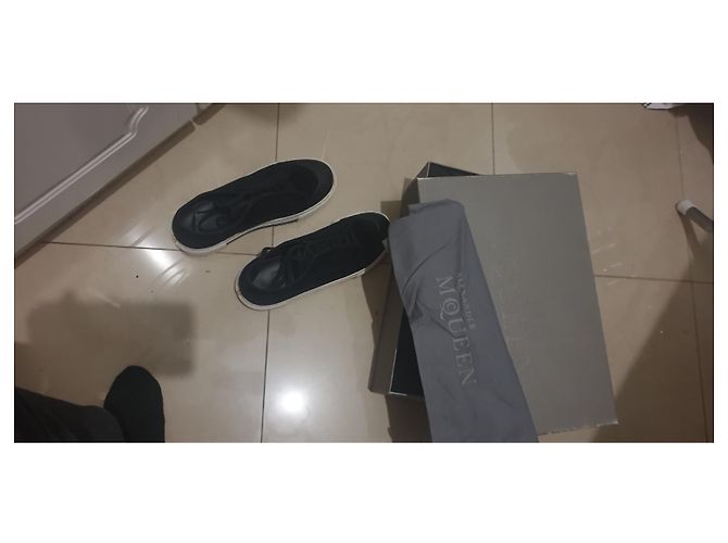 Sneakers Alexander McQueen in velluto nero 40 - vista 2