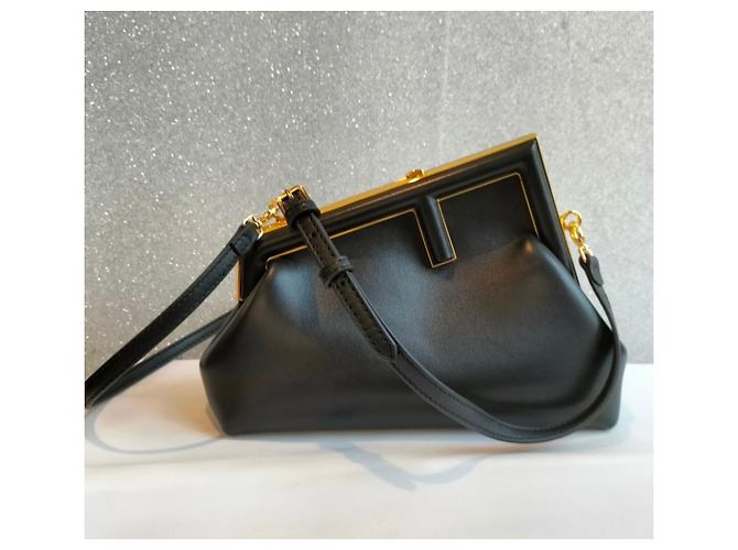 FENDI PRIMERA BOLSA PEQUEÑA - vista 2