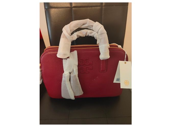 Tory Burch Thea Piccola Borsa Satchel Arrotondata in Pelle Rossa Rosso Bordò - vista 4