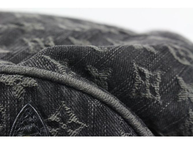 Artsy Louis Vuitton Black Denim Monogram XL Hobo Bag Künstlerisch - Ansicht 2
