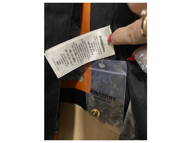 Top in seta Burberry Nero Arancione Multicolore - vista 6