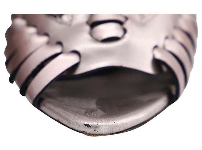 Tacones Cage de Proenza Schouler en charol plateado - vista 6
