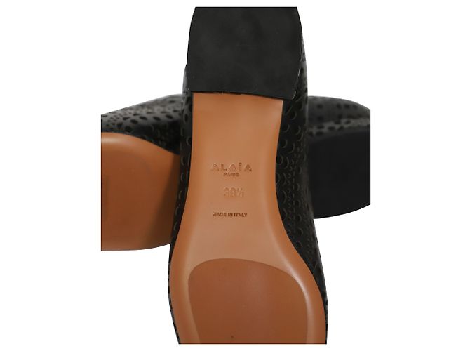 Alaïa Ballerine Alaia a punta con taglio laser in pelle nera - vista 11