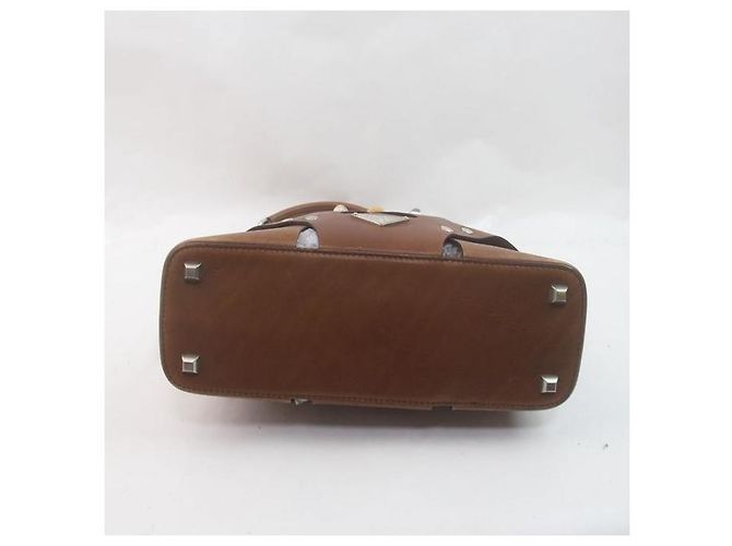 Borsa Prada Nocciolo Vitello in pelle marrone con borchie Marrone scuro - vista 3