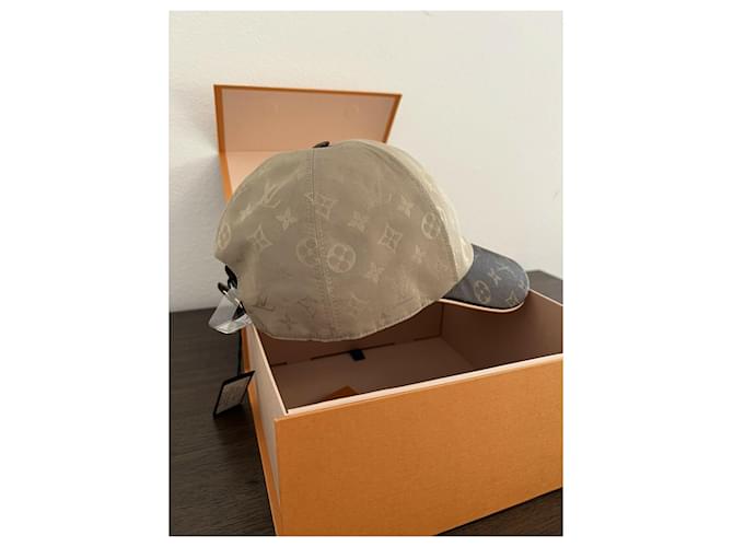 Cappello Louis Vuitton Cap Ou Pas Monogramma Beige - vista 4