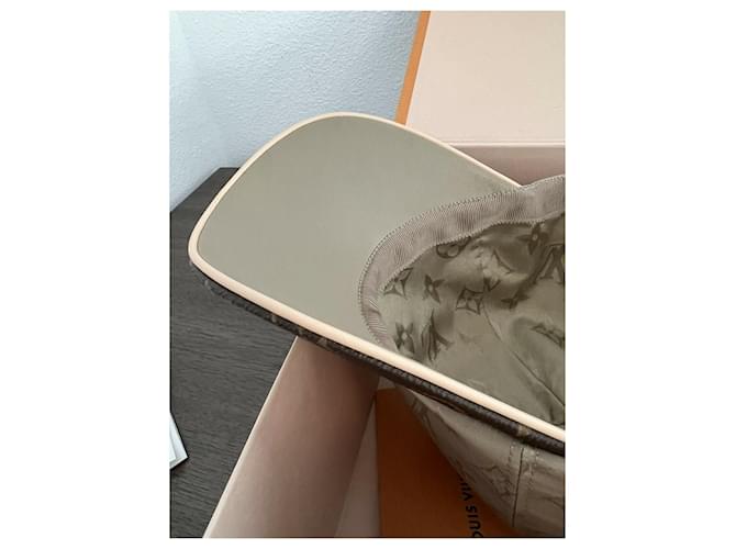Cappello Louis Vuitton Cap Ou Pas Monogramma Beige - vista 6