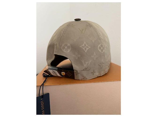 Cappello Louis Vuitton Cap Ou Pas Monogramma Beige - vista 8