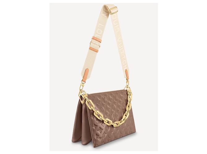 Louis Vuitton Borsa LV Coussin MM Taupe Marrone - vista 3