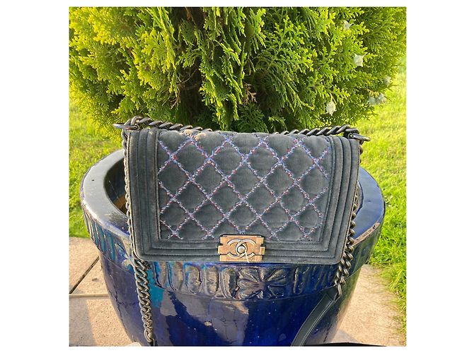 Chanel Boy Medium Velluto Grigio Scuro Grigio antracite - vista 3