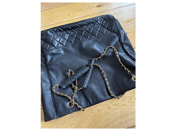 Timeless Chanel Grand Shopping Tote in Pelle di Agnello Nero Oro Gold hardware - vista 12
