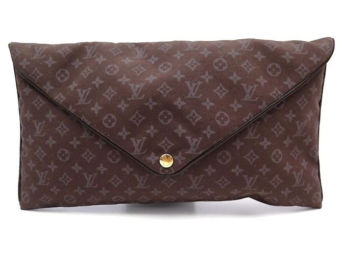 Coussin NUOVO KIT DA VIAGGIO LOUIS VUITTON M99204 MASCHERA DA VIAGGIO MONOGRAM + CUSCINO Marrone - vista 2