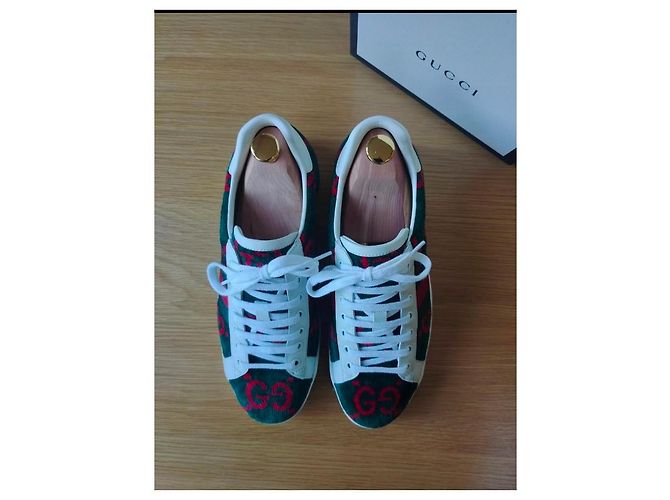 Sneakers Gucci Ace GG in velluto verde - vista 9