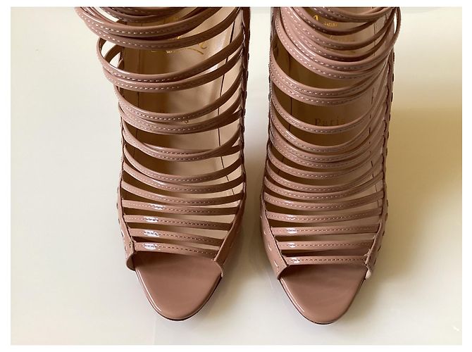 Botines Christian Louboutin Gortika Beige Charol - vista 7