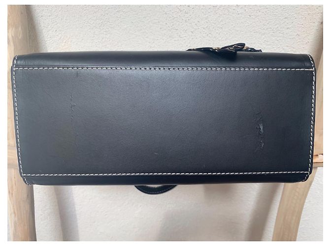 Christian Lacroix Handtasche aus schwarzem Leder - Ansicht 10
