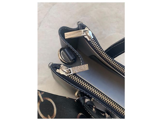 Christian Lacroix Handtasche aus schwarzem Leder - Ansicht 6