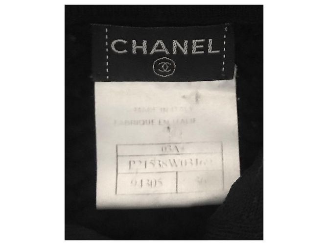 CHANEL Herbst 2003 03Eine gestrickte Cardigan-Jacke mit Rüschenfront Schwarz - vista 6