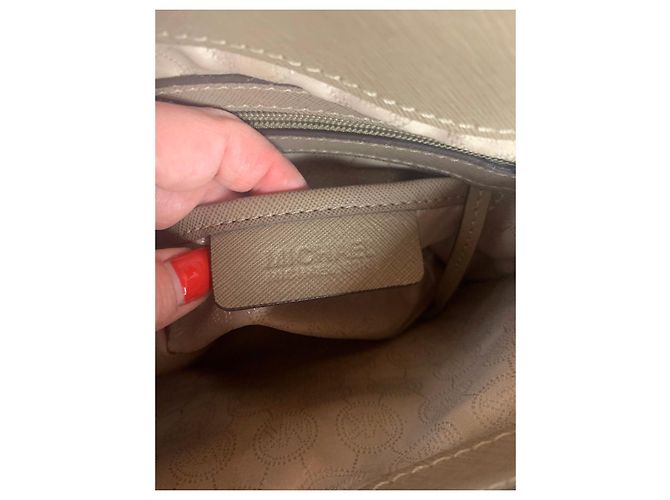 Borsa a mano Michael Kors in pelle saffiano taupe - vista 3