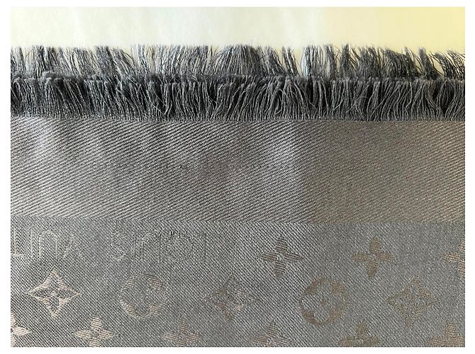 Chal Louis Vuitton Antracita de Seda y Lana 140x140 cm Gris antracita - vista 7