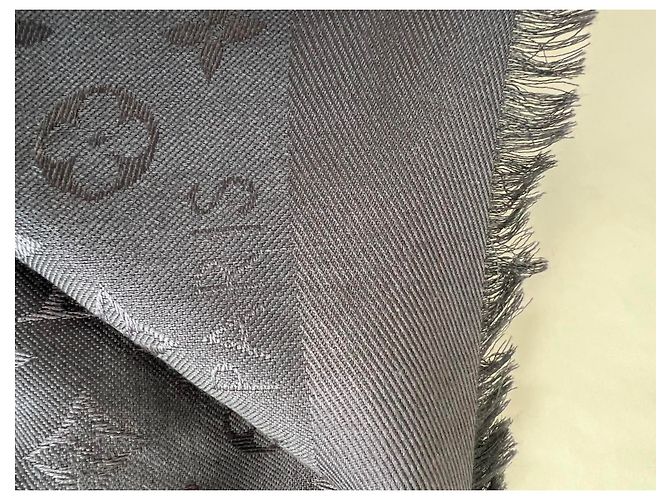Chal Louis Vuitton Antracita de Seda y Lana 140x140 cm Gris antracita - vista 8