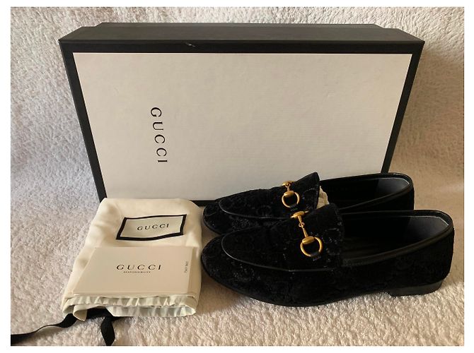 Mocassini Gucci in pelle nera con morsetto dorato Nero - vista 8