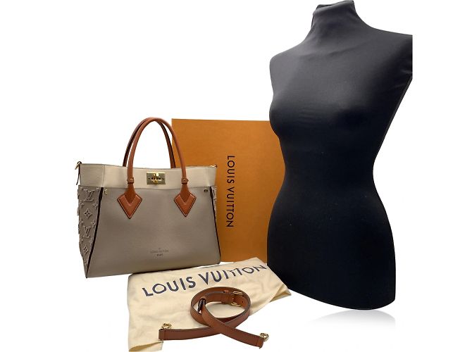 Twist Louis Vuitton Borsa tote laterale in pelle beige con cinturino - vista 2