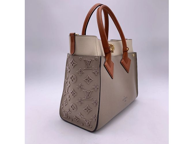 Twist Louis Vuitton Borsa tote laterale in pelle beige con cinturino - vista 7