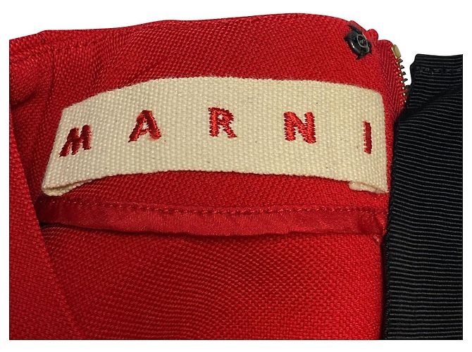 Abito Marni a maniche lunghe con orlo svasato in seta rossa Rosso - vista 7