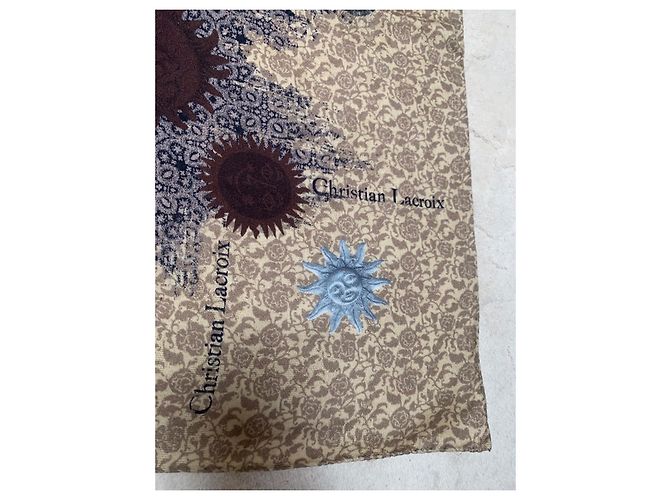Stola Christian Lacroix in lana beige - vista 4
