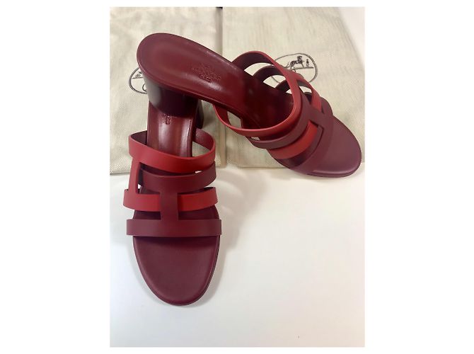 Hermès Sandali "Amica" T 40 Neuves Rosso - vista 3