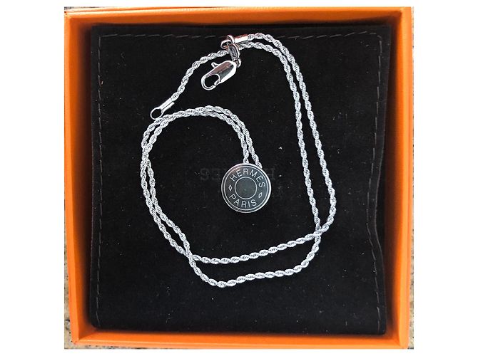 Hermès Ciondolo con chiodo a sella Silver hardware - vista 3