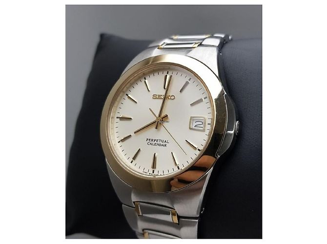 Autre Marque Seiko - Perpetual Calendar SGP Bezel Quartz Men - 8F32-0130 - reloj de pulsera - vista 3