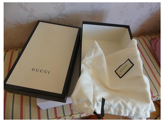 Sac à main Gucci Sylvie en cuir blanc fleurs brodées - vue 10