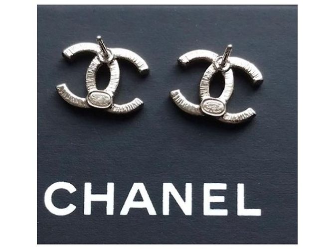 Chanel NEU 2022 CC-Ohrringe Schwarz Gold hardware - Ansicht 5
