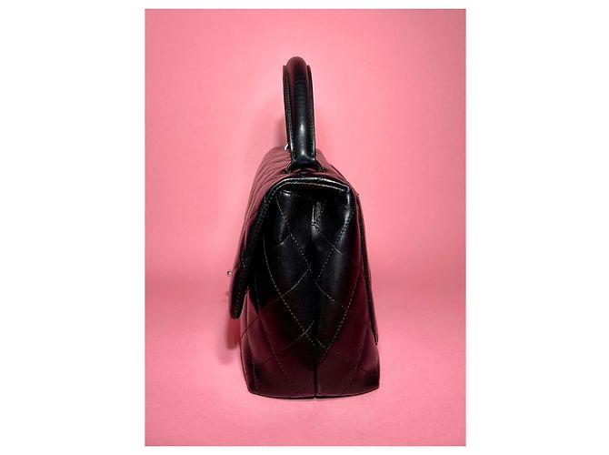 Chanel Vintage Lammledertasche mit Griff oben. Schwarz - Ansicht 2