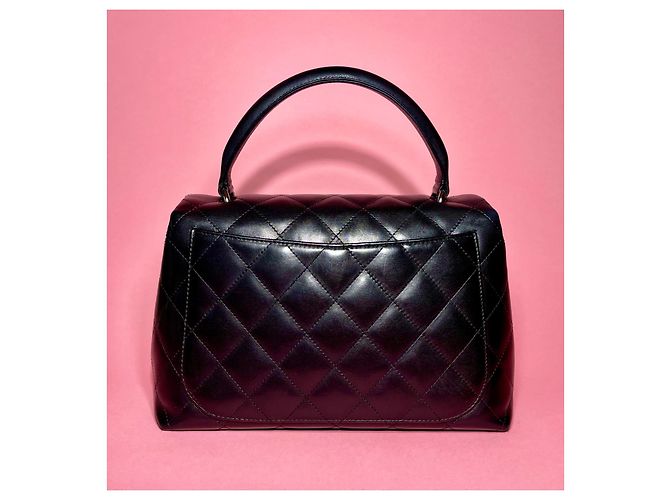 Chanel Vintage Lammledertasche mit Griff oben. Schwarz - Ansicht 3