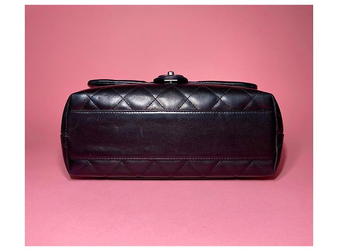 Chanel Vintage Lammledertasche mit Griff oben. Schwarz - Ansicht 4