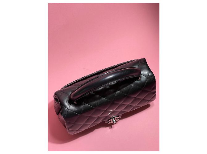 Chanel Vintage Lammledertasche mit Griff oben. Schwarz - Ansicht 5