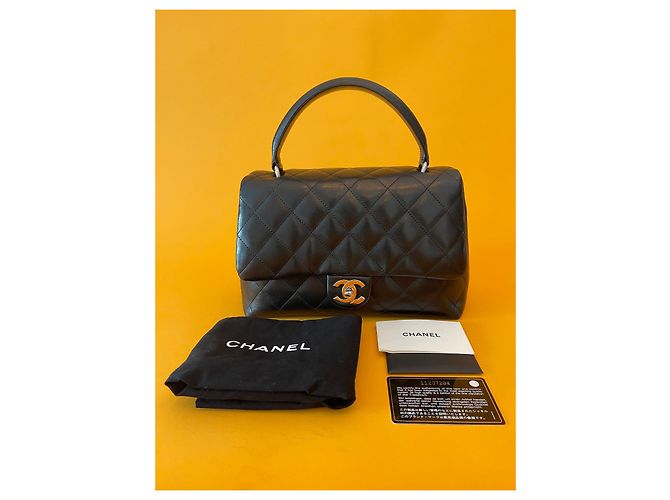 Chanel Vintage Lammledertasche mit Griff oben. Schwarz - Ansicht 7