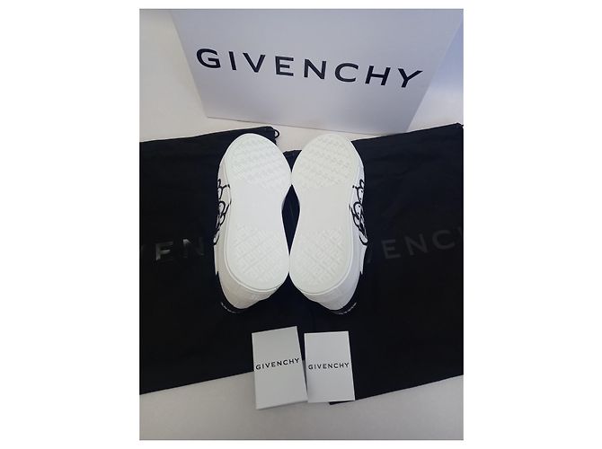 Baskets Givenchy Chito Blanches en Fourrure 44 - vue 4