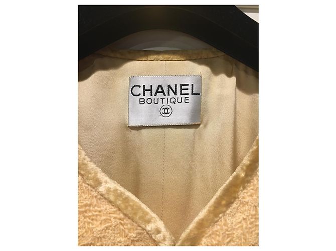 Completo Gonna Chanel in Tweed Giallo - vista 6