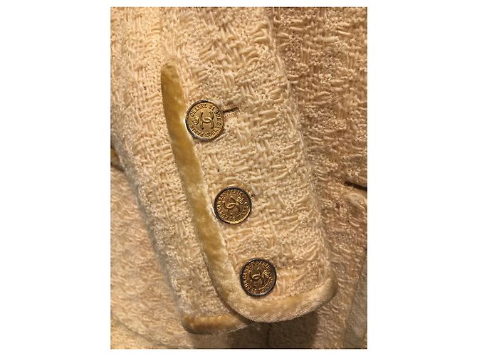 Completo Gonna Chanel in Tweed Giallo - vista 8