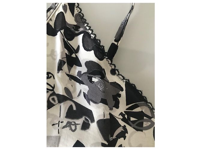 Chanel Seidentop mit Monogramm und CC Muster Schwarz Weiß - Ansicht 4