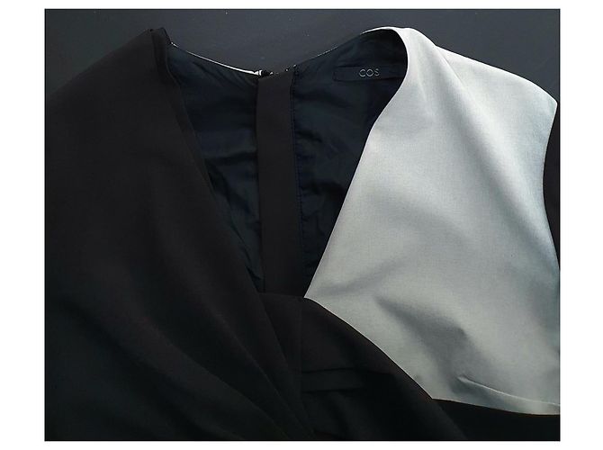 Kleid Cos Schwarz Weiß - Ansicht 4