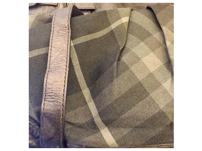 Borsa a tracolla grande Burberry in pelle e tela Argento Grigio Silver hardware - vista 14