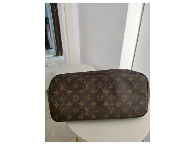 Louis Vuitton Neverfull in pelle di struzzo marrone - vista 4