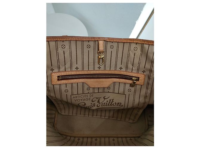 Louis Vuitton Neverfull in pelle di struzzo marrone - vista 7