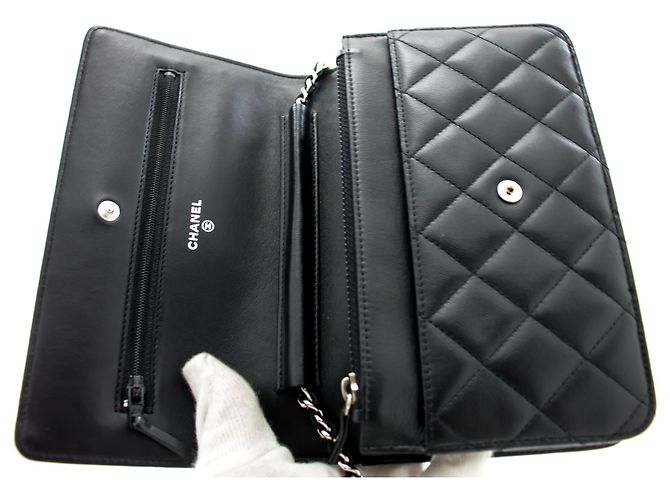 Wallet On Chain Portafoglio classico nero CHANEL con tracolla a catena WOC a tracolla - vista 11