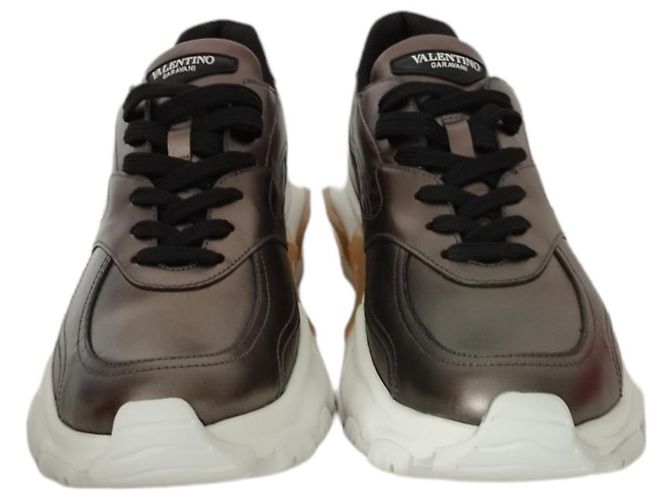 Sneaker Valentino Bounce in pelle marrone - vista 3