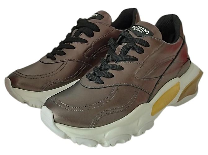 Sneaker Valentino Bounce in pelle marrone - vista 4